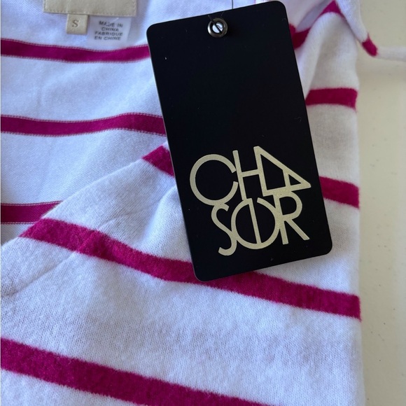 Chaser Super soft Short sleeve Hoodie Size S
Color fuschia/white. Hi low - Picture 4 of 7